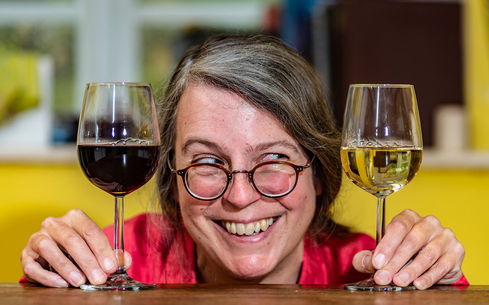 PGwebRedOrWhitePaulaCantChoose